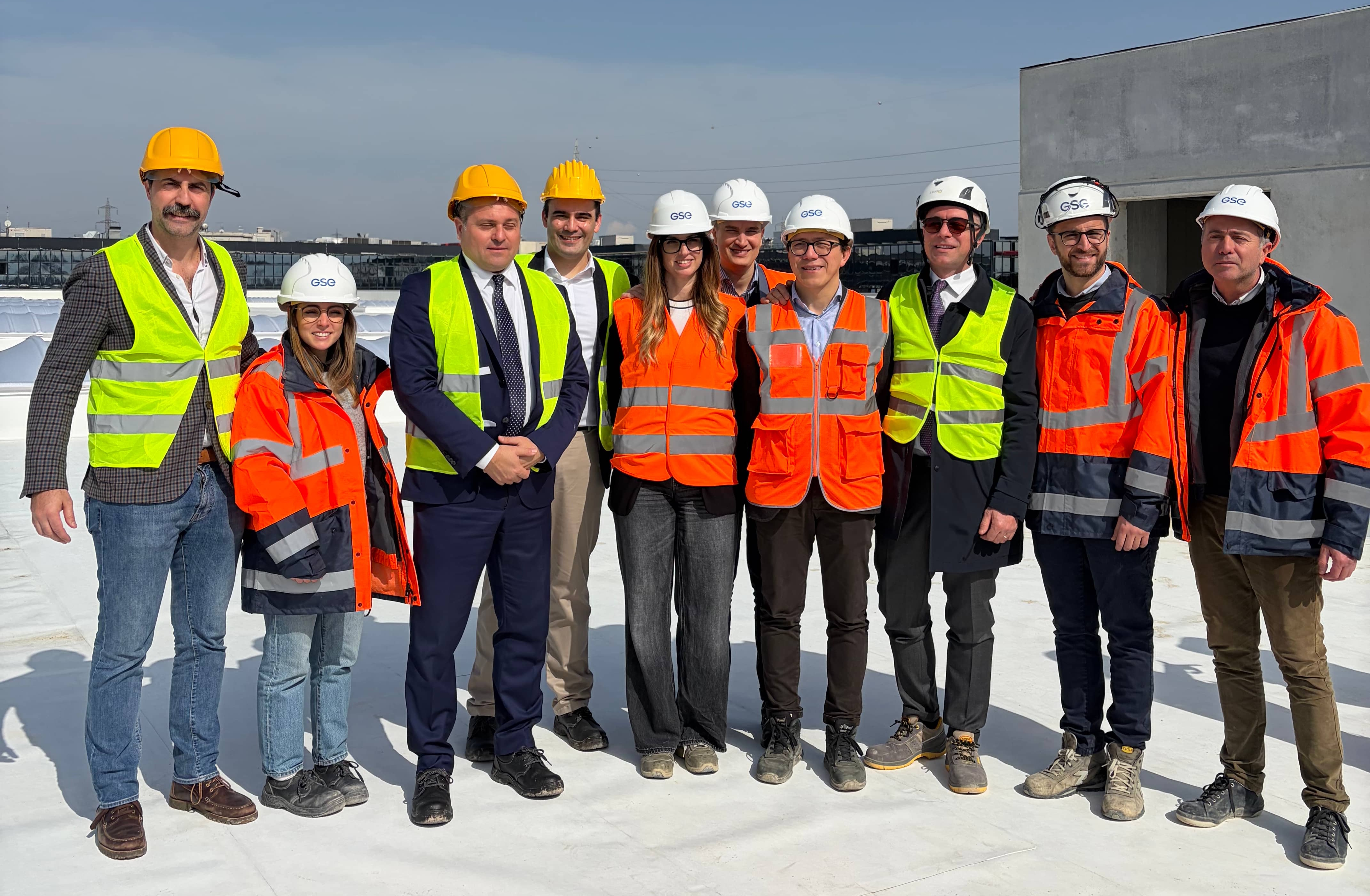 TEAM AT DELIVERY OF TOR CERVARA DC1