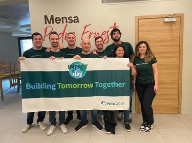 IMPACT DAY 2023: our Italian team volunteers at two community initiatives