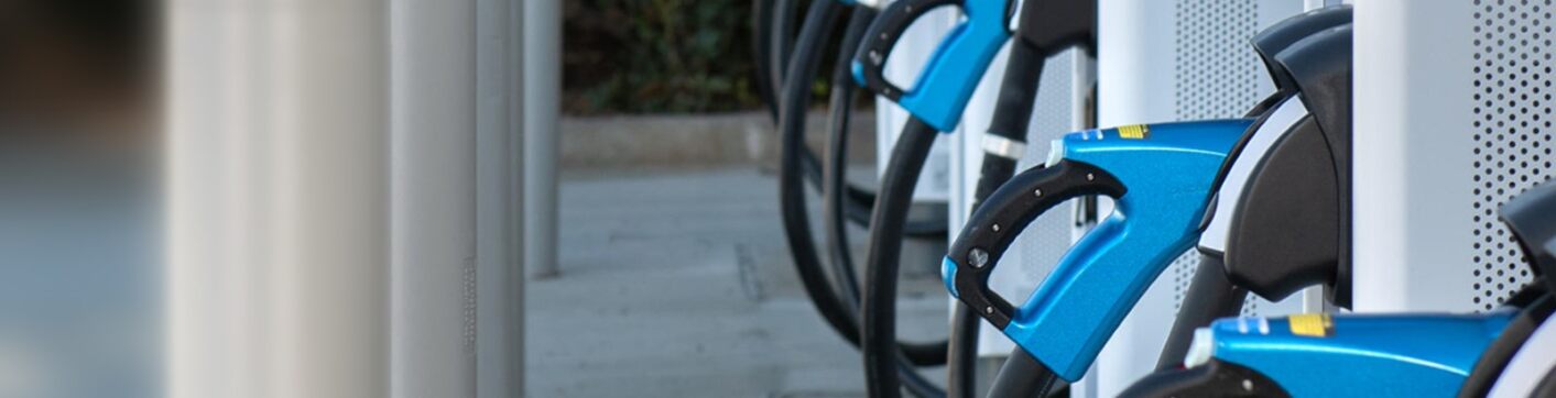 Elettrificazione della flotta, caricabatterie veicoli elettrici, maniglie Elettrificazione della flotta, caricabatterie veicoli elettrici, maniglie